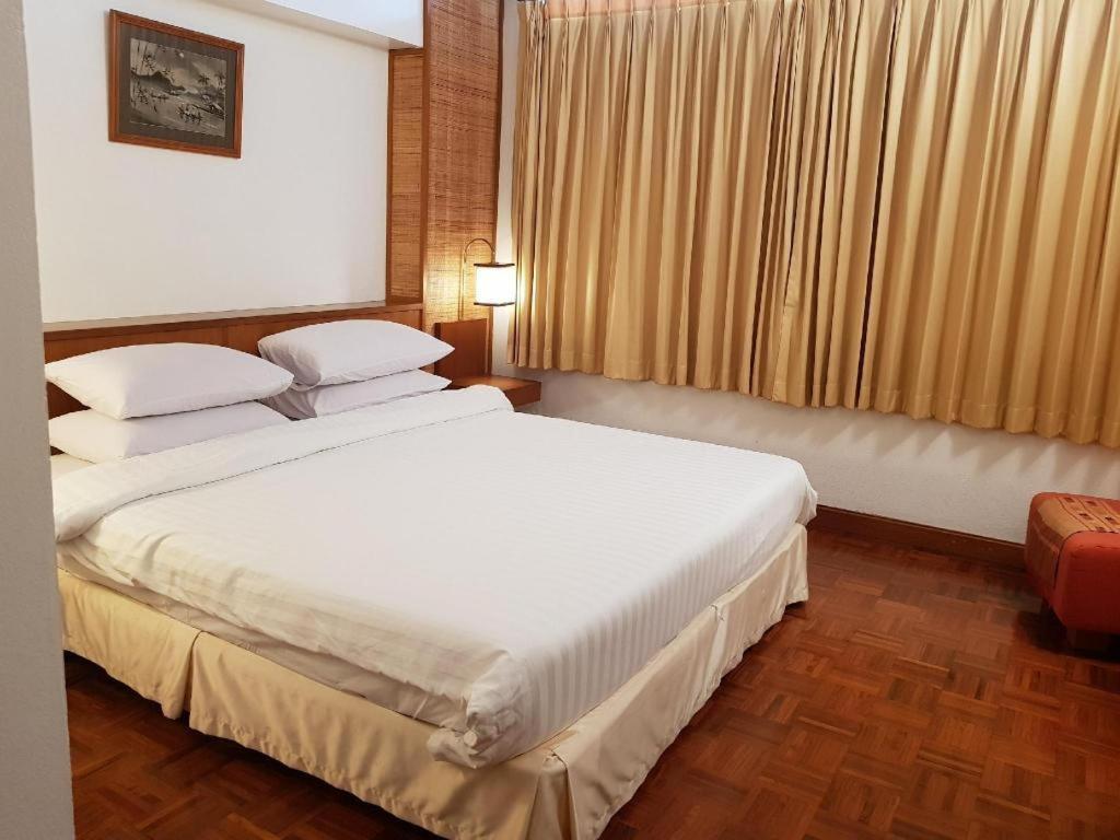 Dusit Hotel Sakon Nakhon Eksteriør bilde